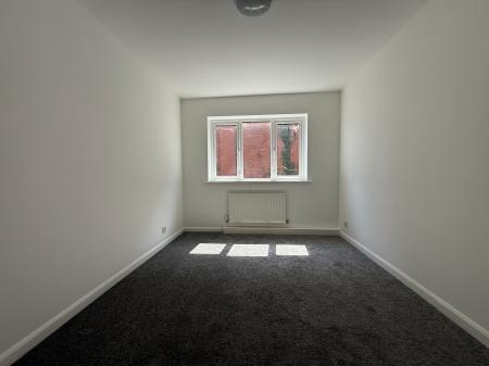 1 bedroom Flat to let in Lea Court, Gainsborough, DN21