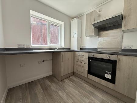 1 bedroom Flat to let in Lea Court, Gainsborough, DN21