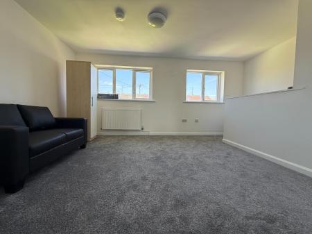 1 bedroom Flat to let in Lea Court, Gainsborough, DN21
