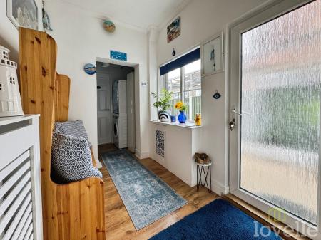 3 bedroom Terraced House for sale in Tennyson Street, Gainsborough, DN21