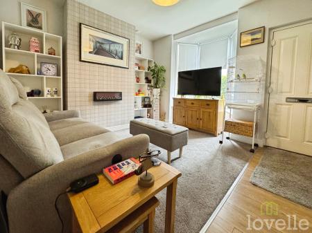 3 bedroom Terraced House for sale in Tennyson Street, Gainsborough, DN21