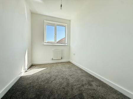 3 bedroom Semi-detached house to let in Hornsbys Holt, Scunthorpe, DN15