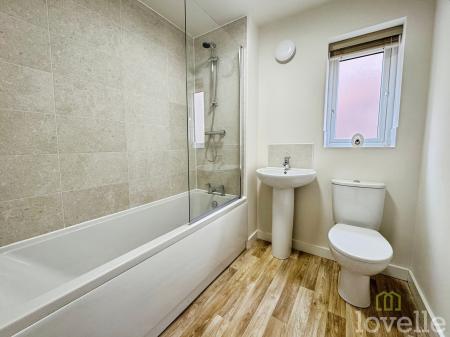 2 bedroom Semi-detached house for sale in Mary Ann Evans Way, Gainsborough, DN21