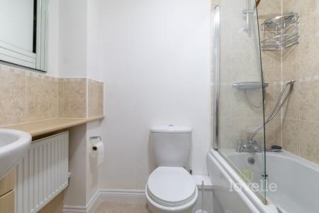 4 bedroom Detached house for sale in Sunningdale Way, Gainsborough, DN21