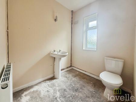 3 bedroom Detached house for sale in Canberra Crescent, Hemswell Cliff, DN21