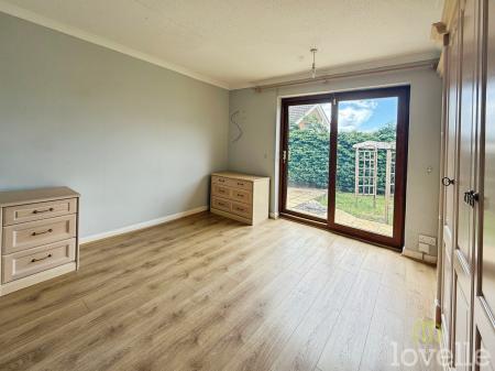 3 bedroom Detached bungalow for sale in Milton Road, Gainsborough, DN21