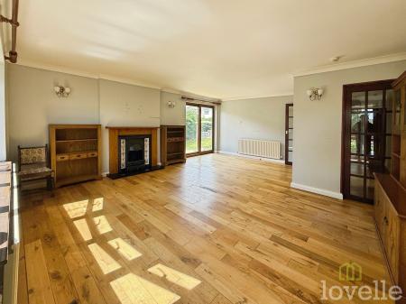 3 bedroom Detached bungalow for sale in Milton Road, Gainsborough, DN21
