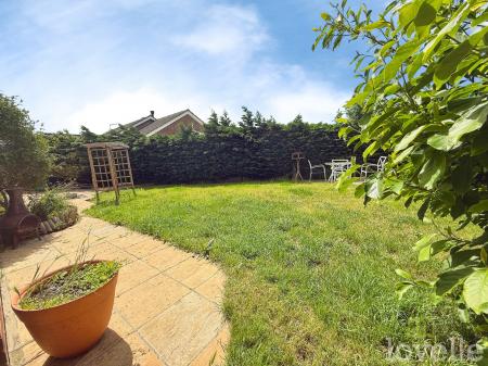 3 bedroom Detached bungalow for sale in Milton Road, Gainsborough, DN21