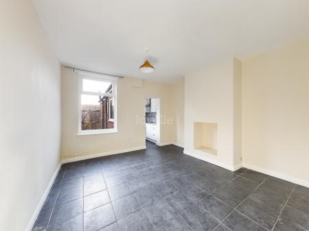 3 bedroom Terraced House to let in Marlborough Street, Gainsborough, DN21