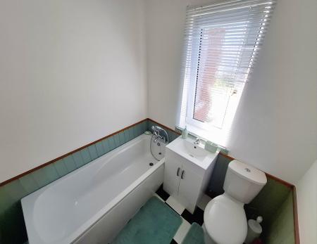 2 bedroom Detached house for sale in George Street, Gainsborough, DN21