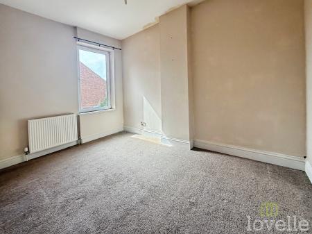 3 bedroom Semi-detached house for sale in Curzon Street, Gainsborough, DN21