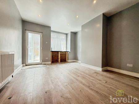 3 bedroom Terraced House to let in Trent Street, Gainsborough, DN21