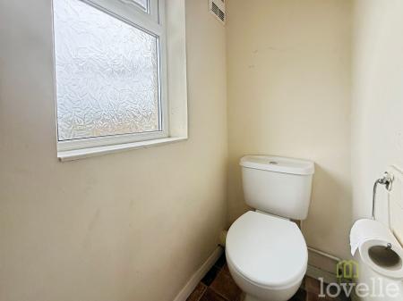 3 bedroom Terraced House to let in Baines Road, Gainsborough, DN21