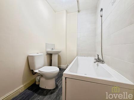 2 bedroom Terraced House to let in Tower Street, Gainsborough, DN21
