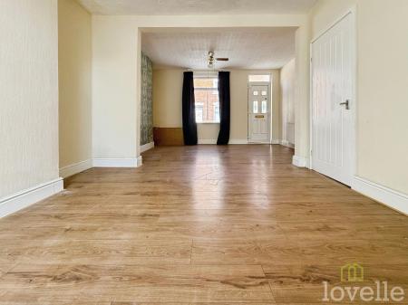 2 bedroom Terraced House to let in Tower Street, Gainsborough, DN21