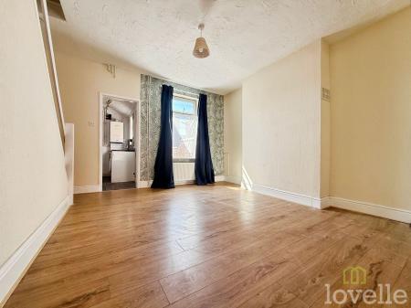 2 bedroom Terraced House to let in Tower Street, Gainsborough, DN21