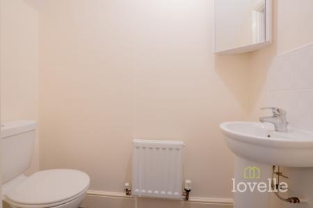 3 bedroom Terraced House to let in Adlington Mews, Gainsborough, DN21