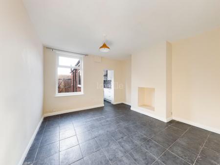 3 bedroom Terraced House to let in Marlborough Street, Gainsborough, DN21