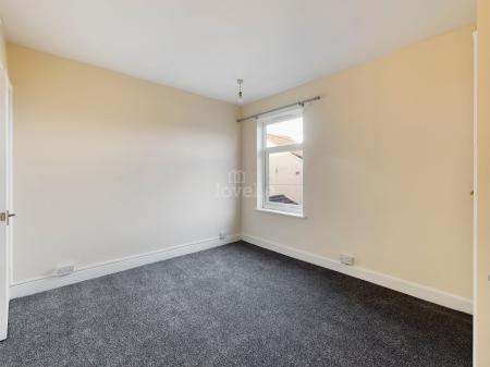 3 bedroom Terraced House to let in Marlborough Street, Gainsborough, DN21