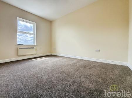 2 bedroom Flat to let in Spring Gardens, Gainsborough, DN21