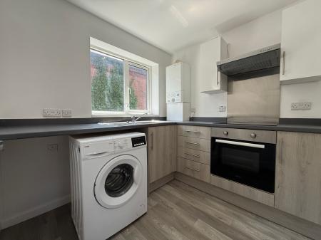 1 bedroom Flat to let in Lea Road, Gainsborough, DN21