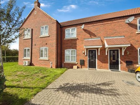 2 bedroom Terraced House for sale in Calder Avenue, Gainsborough, DN21