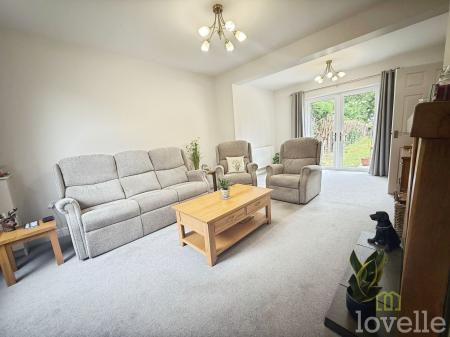 3 bedroom Semi-detached house for sale in Gainsborough Road, Lea, DN21