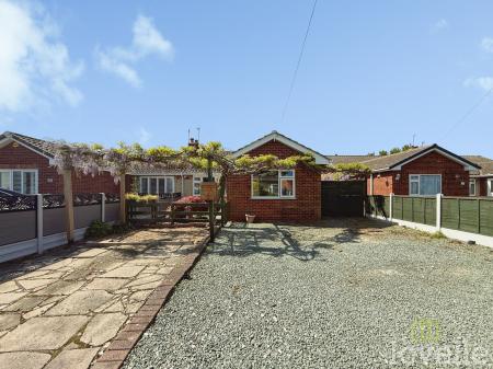 3 bedroom Semi-detached bungalow for sale in Mount Pleasant Close, Marton, DN21