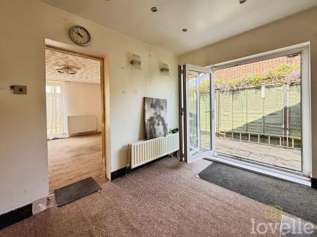 3 bedroom Semi-detached bungalow for sale in Mount Pleasant Close, Marton, DN21