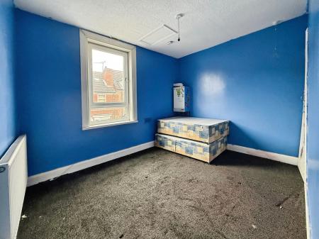 2 bedroom Terraced House for sale in Noel Street, Gainsborough, DN21