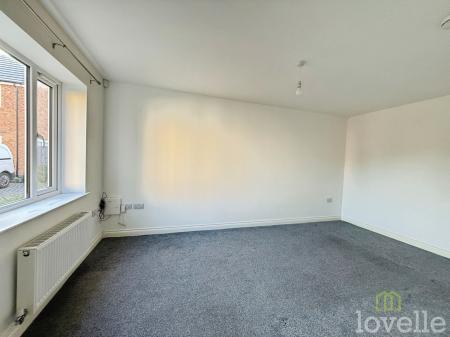 3 bedroom Terraced House for sale in Alderton Chase, Gainsborough, DN21