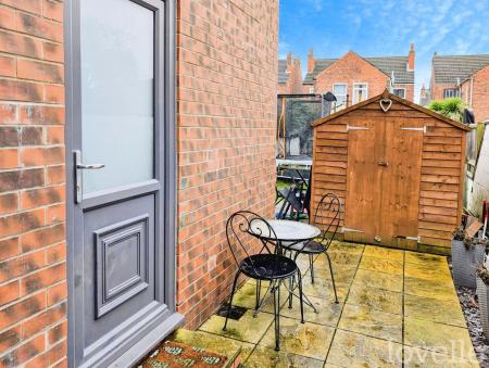 3 bedroom Semi-detached house for sale in Arthur Road, Gainsborough, DN21