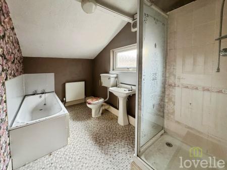 2 bedroom Terraced House for sale in Bacon Street, Gainsborough, DN21