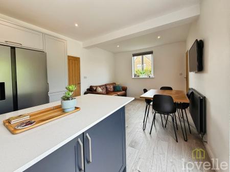 3 bedroom Detached house for sale in Carson Road, Gainsborough, DN21