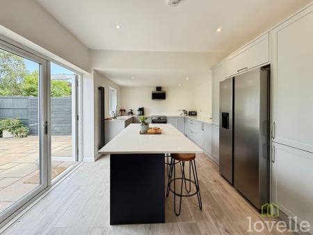 3 bedroom Detached house for sale in Carson Road, Gainsborough, DN21