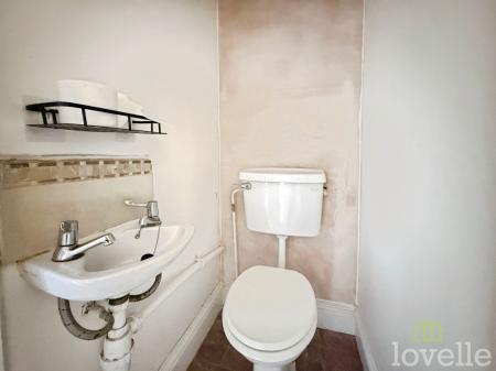 3 bedroom Semi-detached house for sale in Curzon Street, Gainsborough, DN21