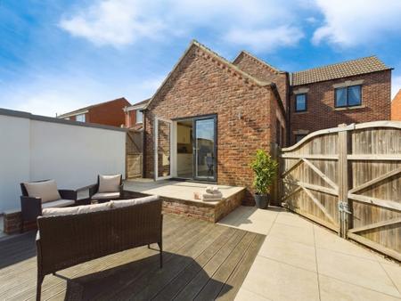 3 bedroom Detached house for sale in Main Street, West Stockwith, DN10