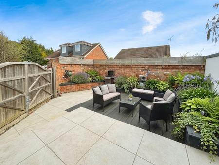 3 bedroom Detached house for sale in Main Street, West Stockwith, DN10
