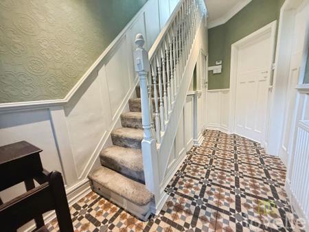 3 bedroom Semi-detached house for sale in Gainsborough Road, Lea, DN21
