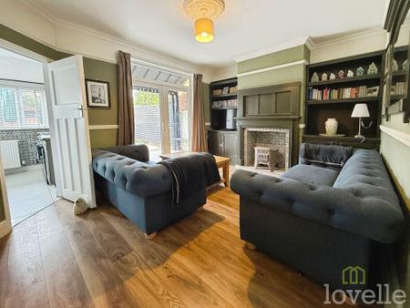 3 bedroom Semi-detached house for sale in Gainsborough Road, Lea, DN21