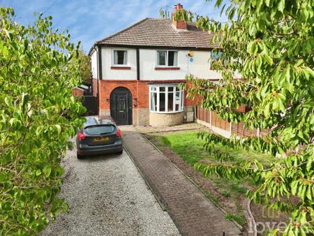 3 bedroom Semi-detached house for sale in Gainsborough Road, Lea, DN21