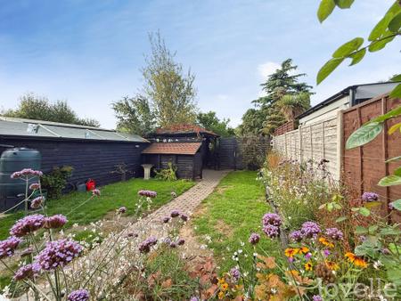 3 bedroom Semi-detached house for sale in Gainsborough Road, Lea, DN21
