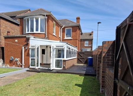 2 bedroom Detached house for sale in George Street, Gainsborough, DN21