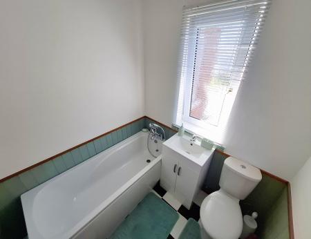 2 bedroom Detached house for sale in George Street, Gainsborough, DN21