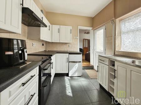 2 bedroom Terraced House for sale in Lea Road, Gainsborough, DN21