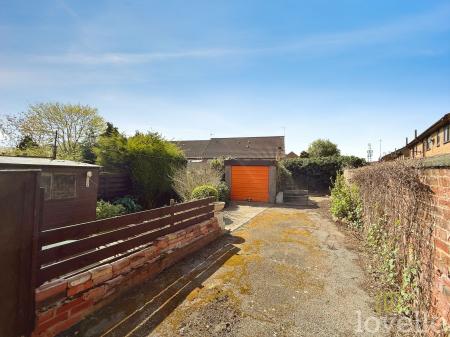 2 bedroom Terraced House for sale in Lea Road, Gainsborough, DN21