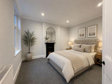 4 bedroom Detached house for sale in Lea Road, Gainsborough, DN21