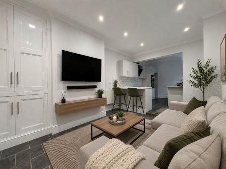 4 bedroom Detached house for sale in Lea Road, Gainsborough, DN21