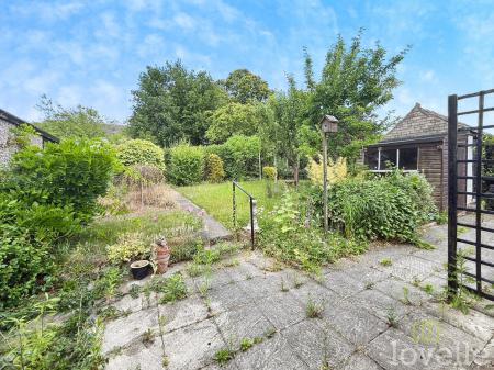 3 bedroom Detached bungalow for sale in Lea Road, Gainsborough, DN21