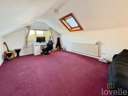 4 bedroom Detached house for sale in Morton Road, Laughton, DN21